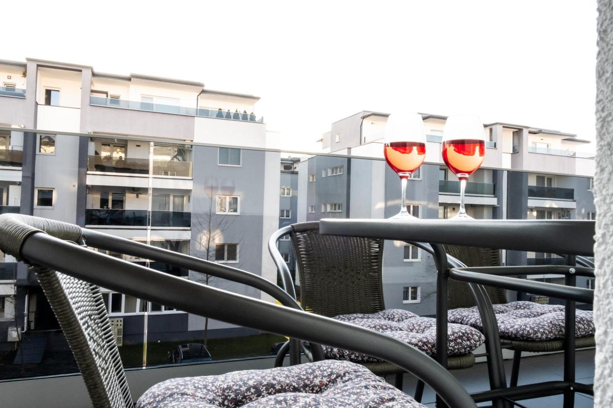 Exclusive Apartment Σίμπιου Εξωτερικό φωτογραφία